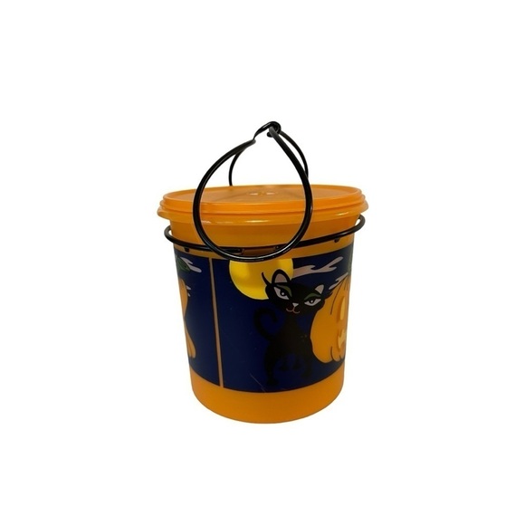 Tupperware Vintage 5qt. Halloween Bucket w/Lid & Handle - Picture 4 of 12